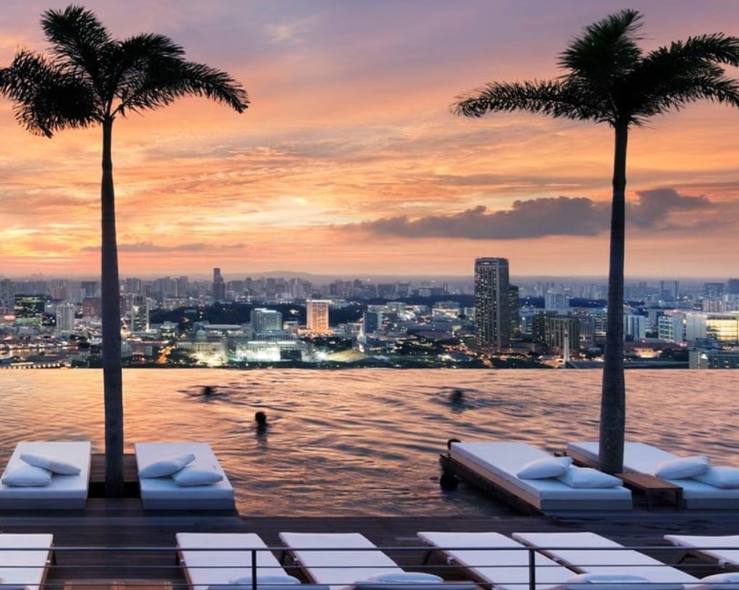 File:Marina Bay Sands - Rooftop - SkyPark Infinity Pool (view from