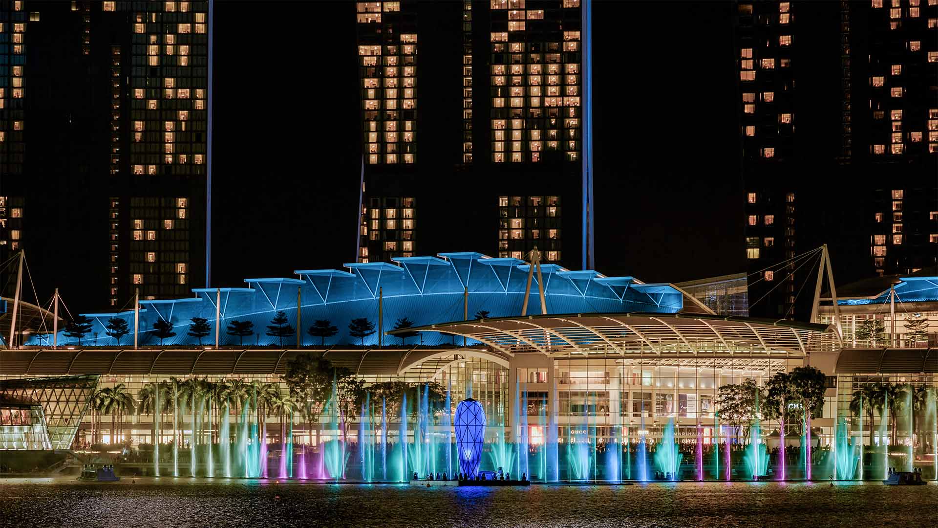 Spectra, a light show to enjoy in Singapore at night