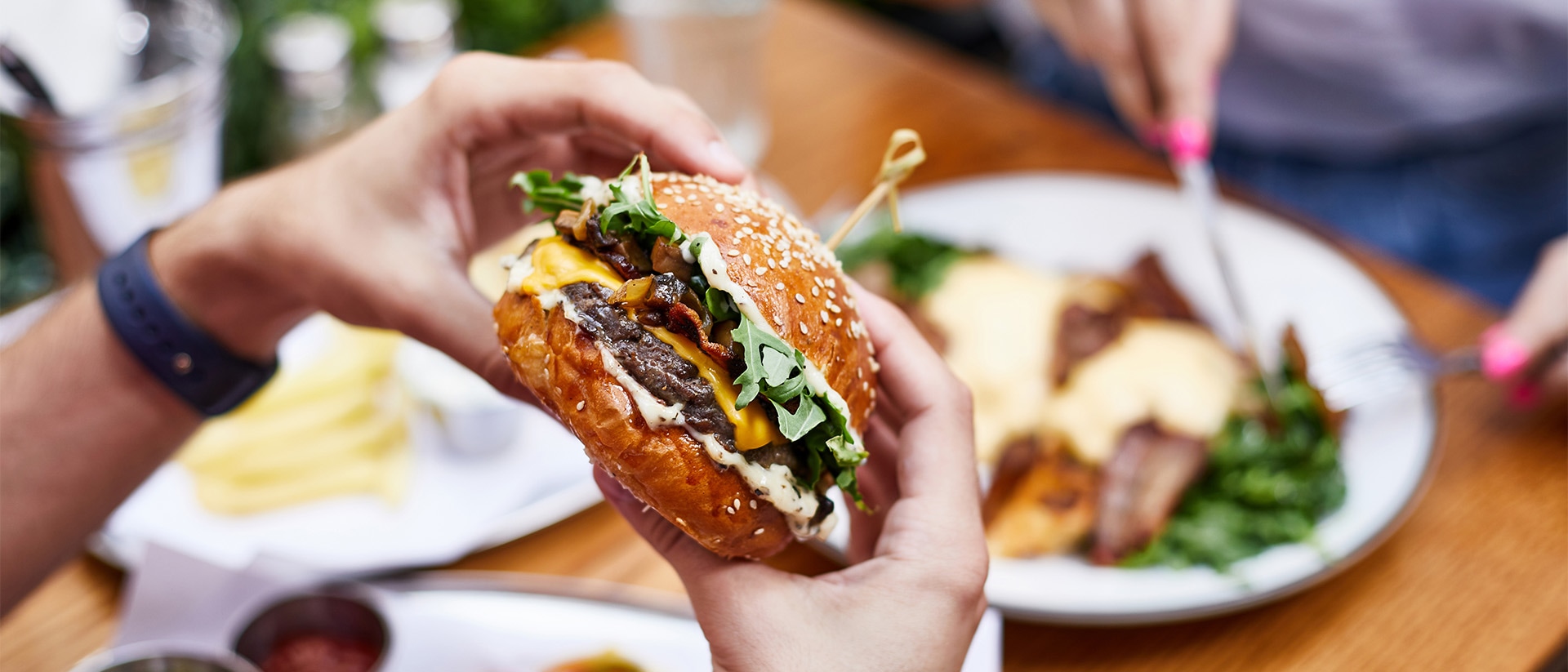 Cheeseburger at Marina Bay Sands, with the best burger places in Singapore