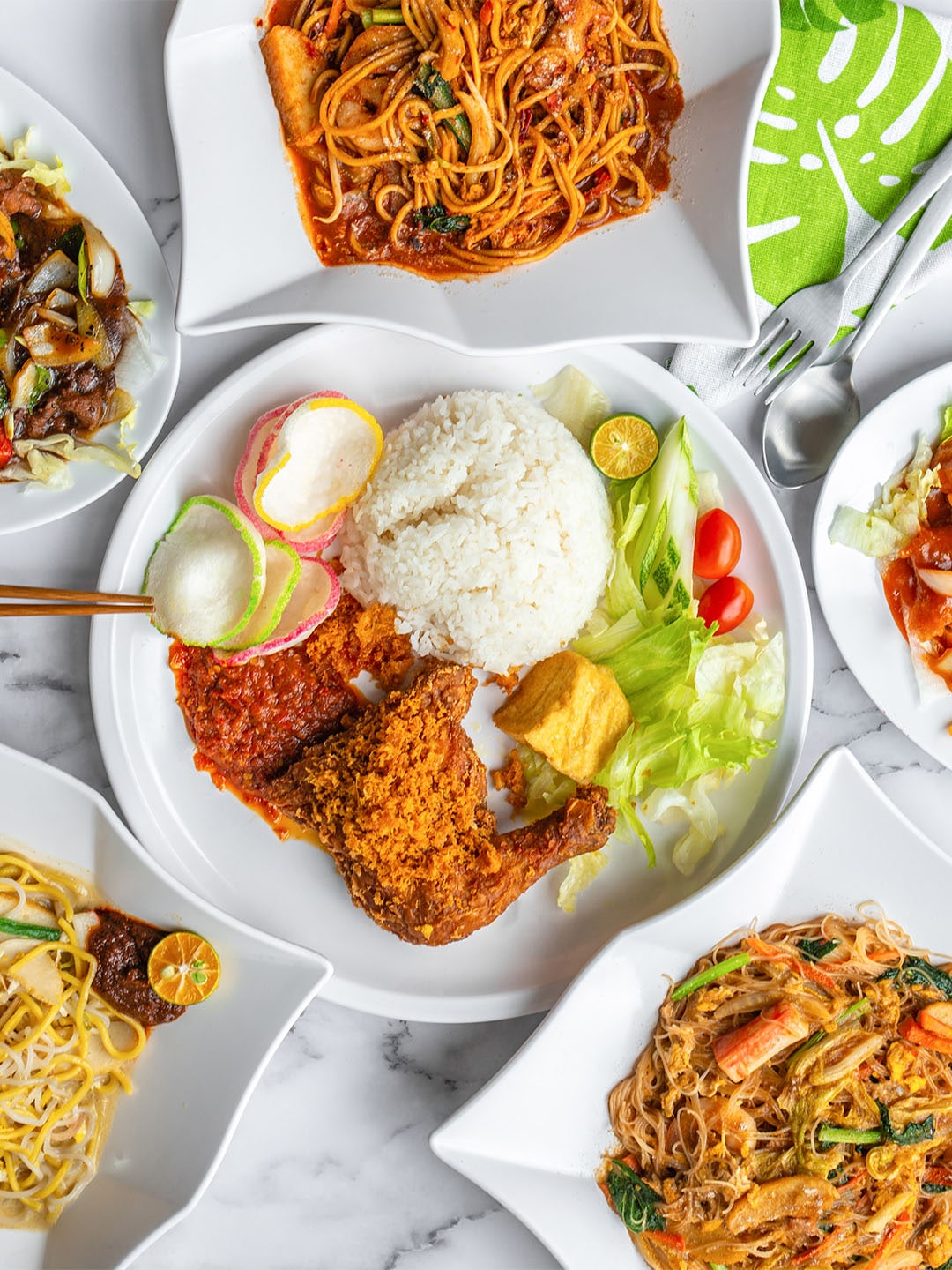 Nasi Lemak, Hokkien Mee and other local food to eat in Singapore