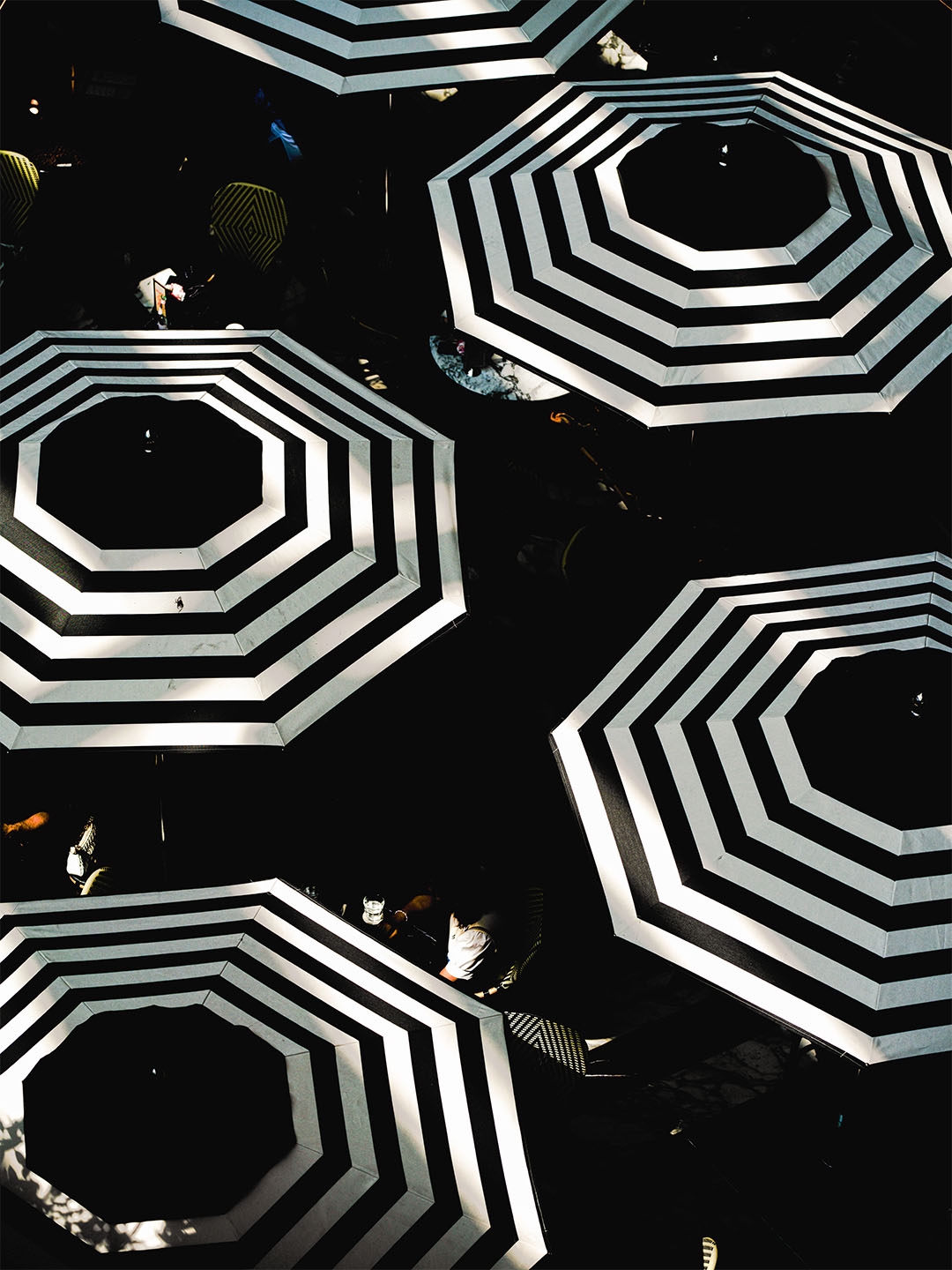 Black and white parasol at PS. Cafe, a romantic restaurant in Singapore