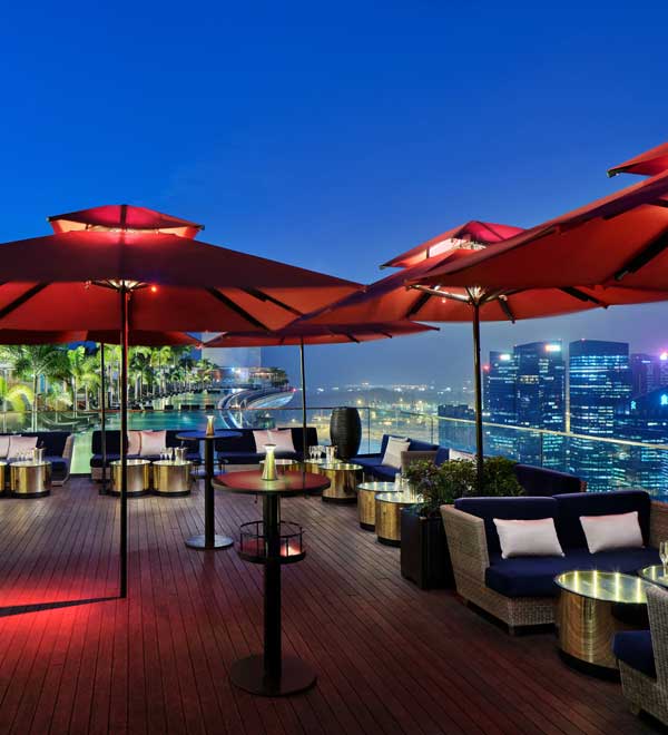 CÉ LA VI SkyBar & Club Lounge